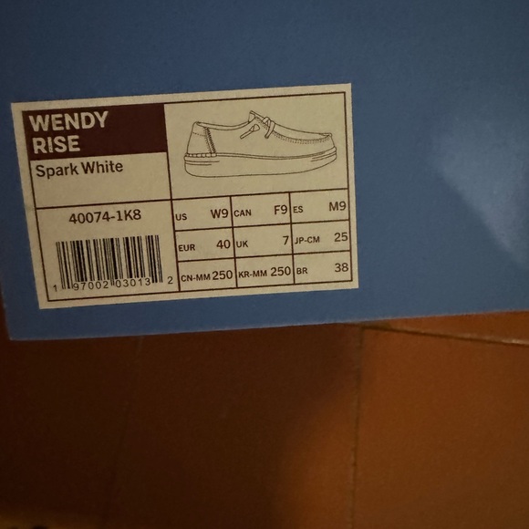 Hey Dude Wendy Rise Spark White/Cream Metallic Casual Sneakers 9 9.5 runs large - Picture 2 of 6